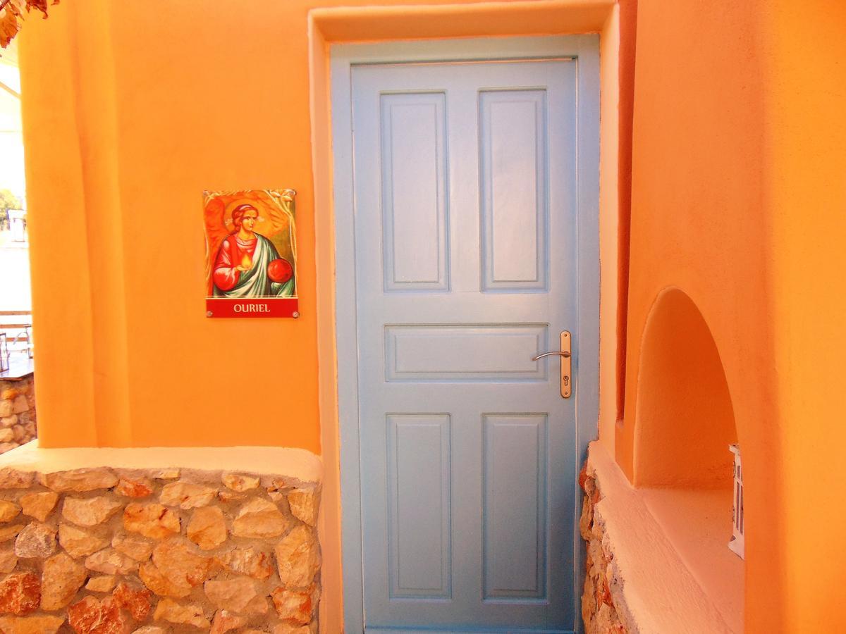 Archangels Traditional Houses คาร์เทราดอส ภายนอก รูปภาพ